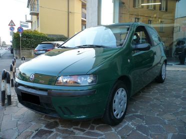 Fiat Punto 1.2i 16V cat 3 porte ELX Km. 49000 !!! Ok neopatentati -