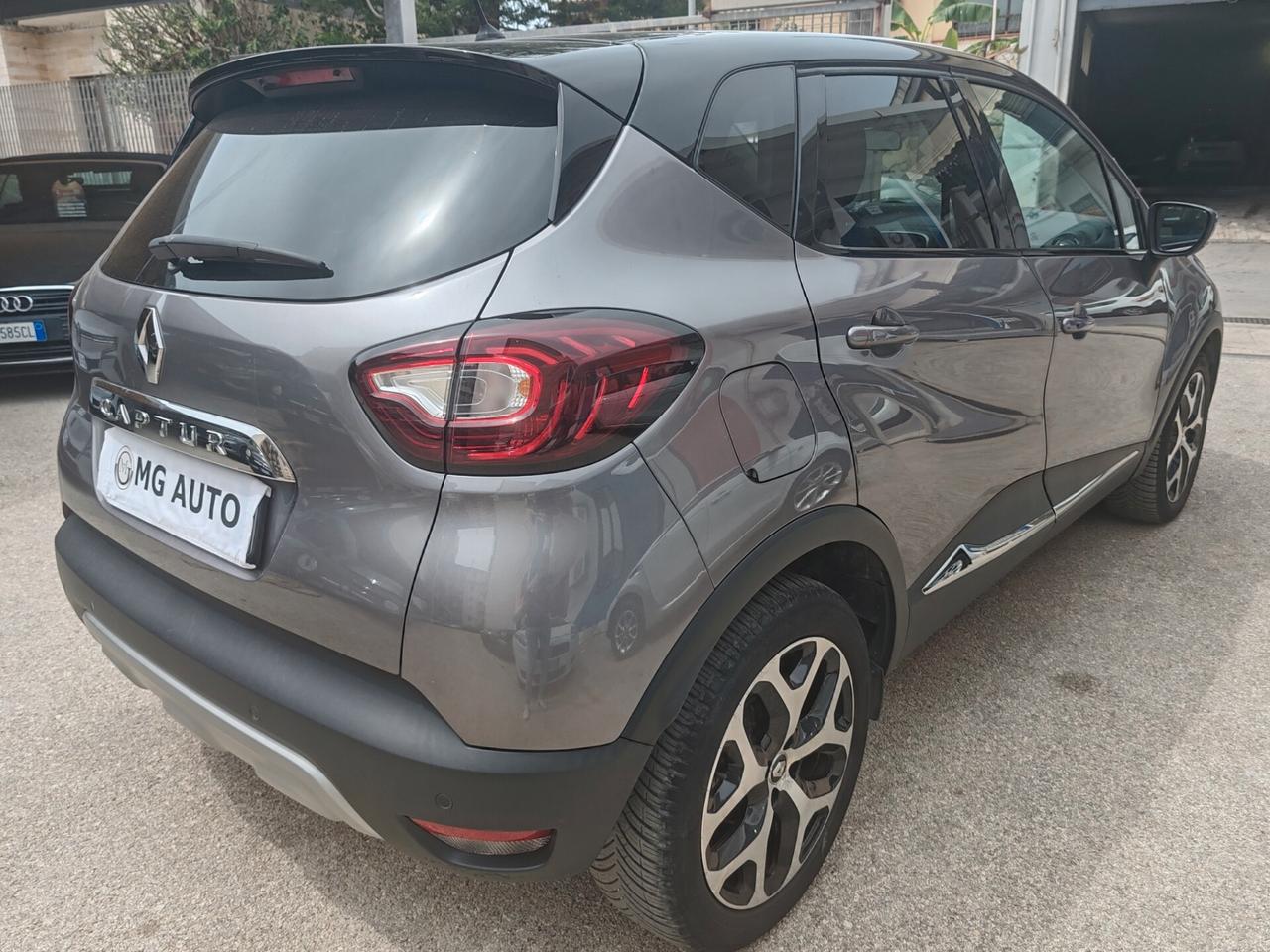Renault Captur dCi 8V 90 CV EDC Start&Stop Energy Intens