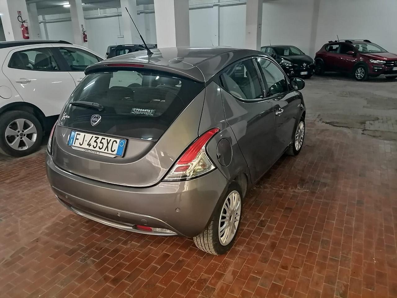 Lancia Ypsilon 1.2 69 cv Ecoshic Gpl Gold OK NEOP