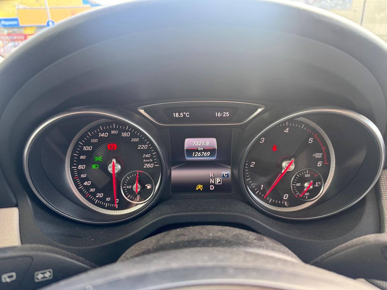 Mercedes-Benz GLA 200 Premium GLA 200 D TET #9904