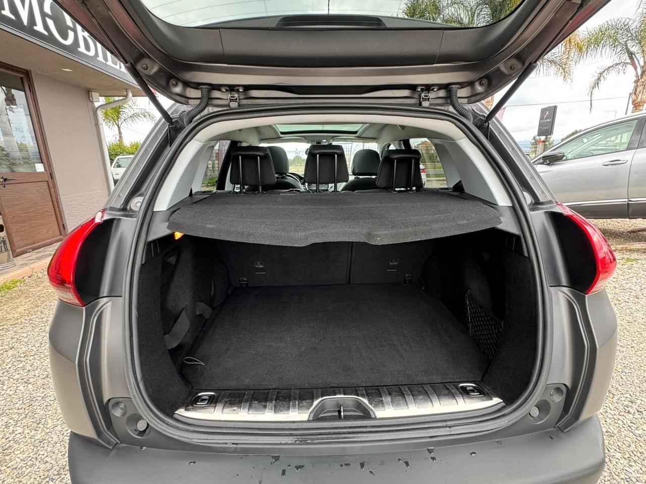 Peugeot 2008 BlueHDi 120 S&S Black Matt