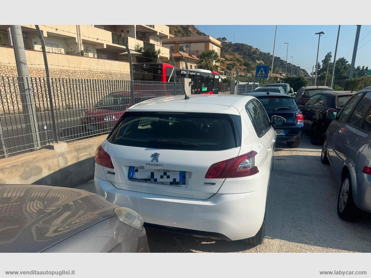 PEUGEOT 308 BlueHDi 100 S&S Business