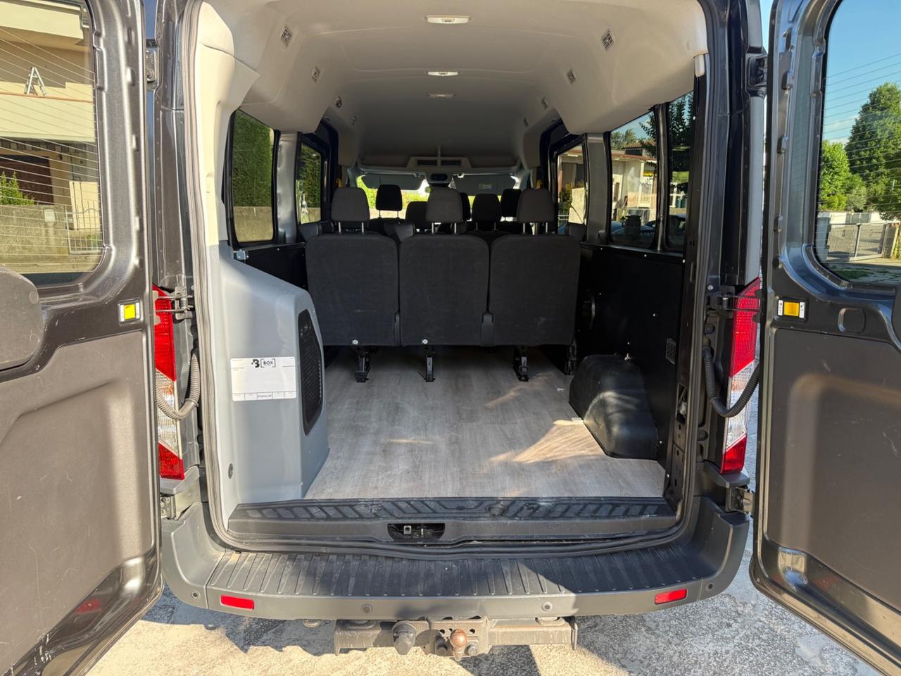 Ford Transit 2.0TDCi 9 POSTI PASSO LUNGO GANCIO TRAINO