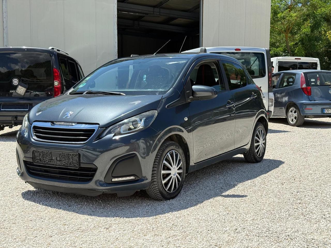 Peugeot 208 1.2 VTi Active – 02/2016 – 132.000 km – GARANZIA 12 MESI