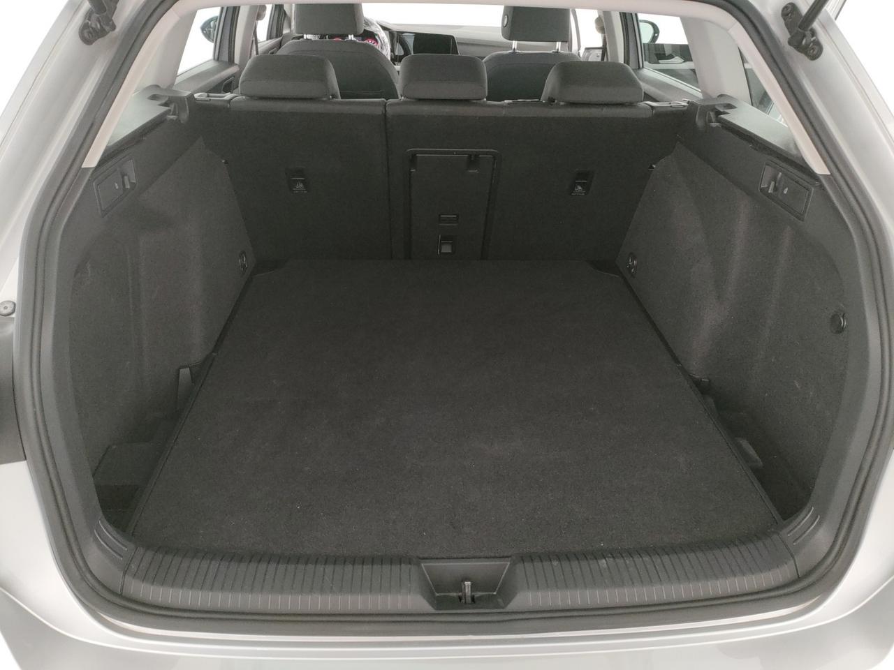 Volkswagen Golf variant 1.5 tgi life 130cv dsg