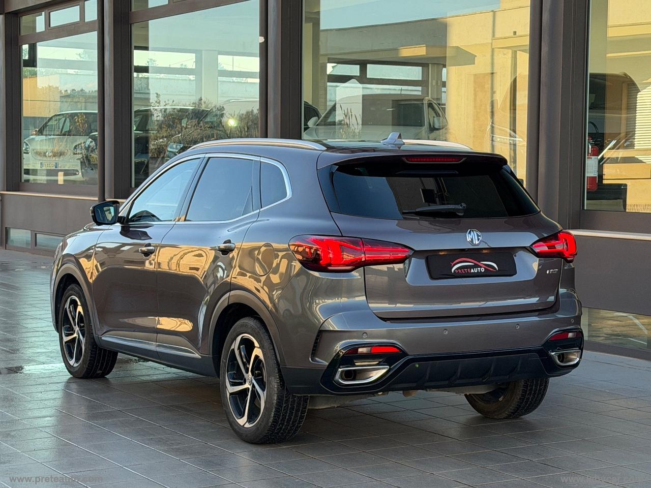 MG HS 1.5T-GDI AT Luxury