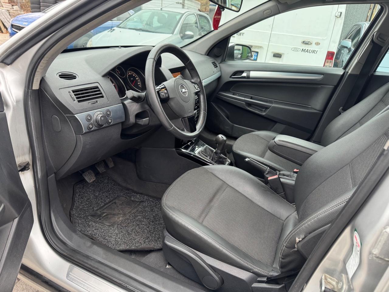 Opel Astra 1.7 CDTI 101CV 5 porte Cosmo