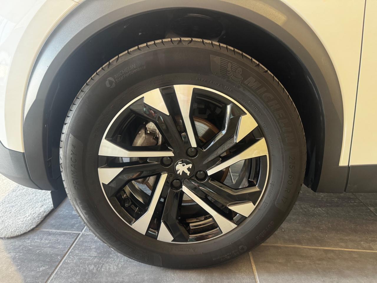 Peugeot 2008 PureTech 100 S&S Allure