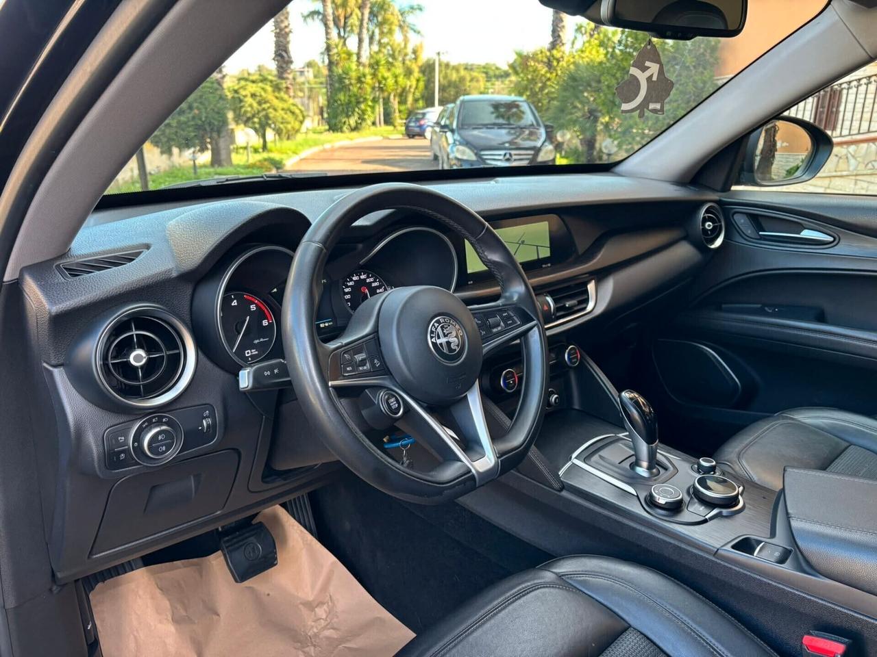 Alfa Romeo Stelvio 2.2 Turbodiesel 180 CV AT8 RWD Super/-