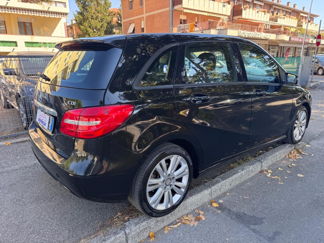 Mercedes-benz B 180 CDI NEOPATEN GARANZIA 12 M