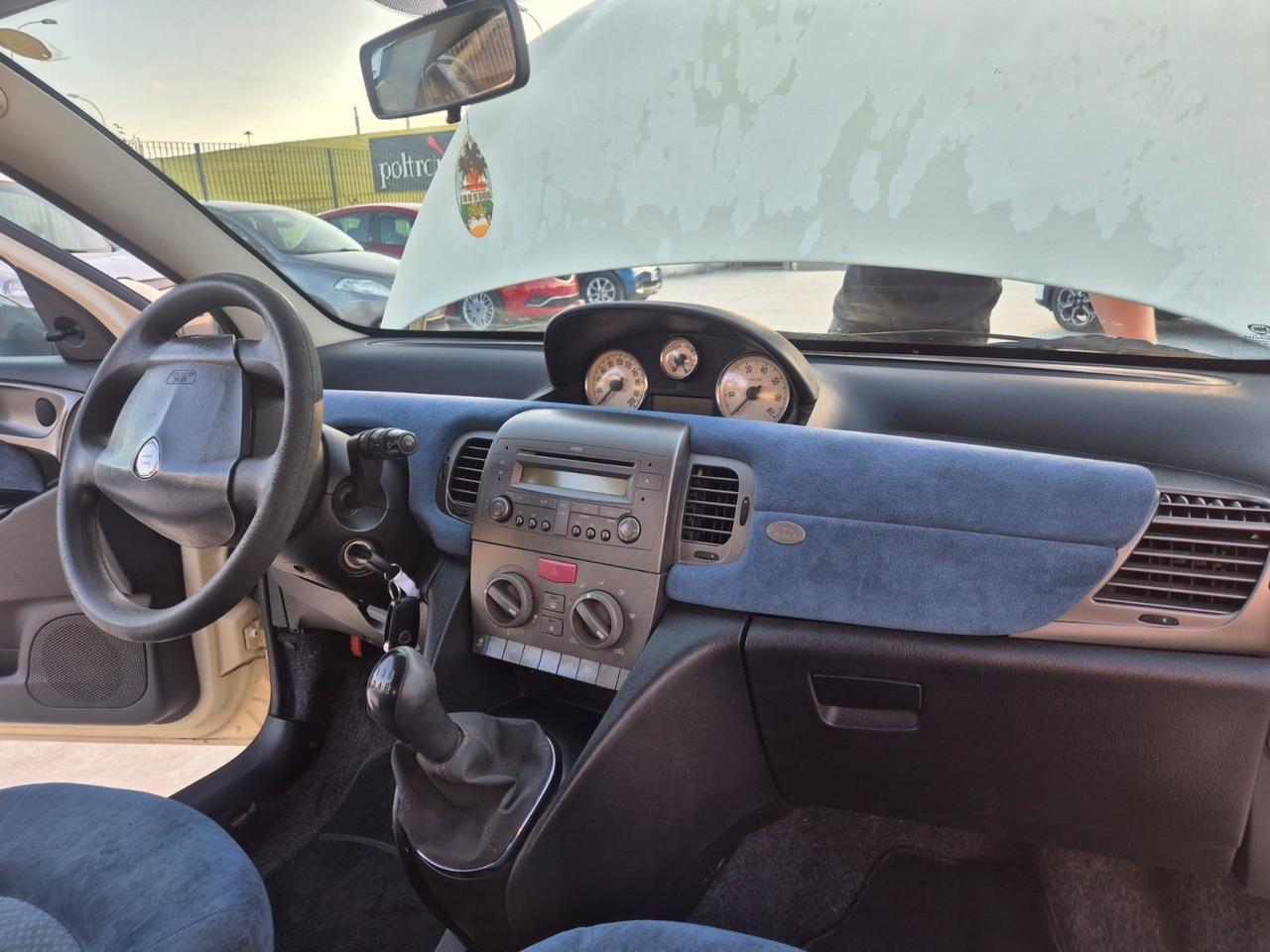 Lancia Ypsilon 1.3 Multijet 16V
