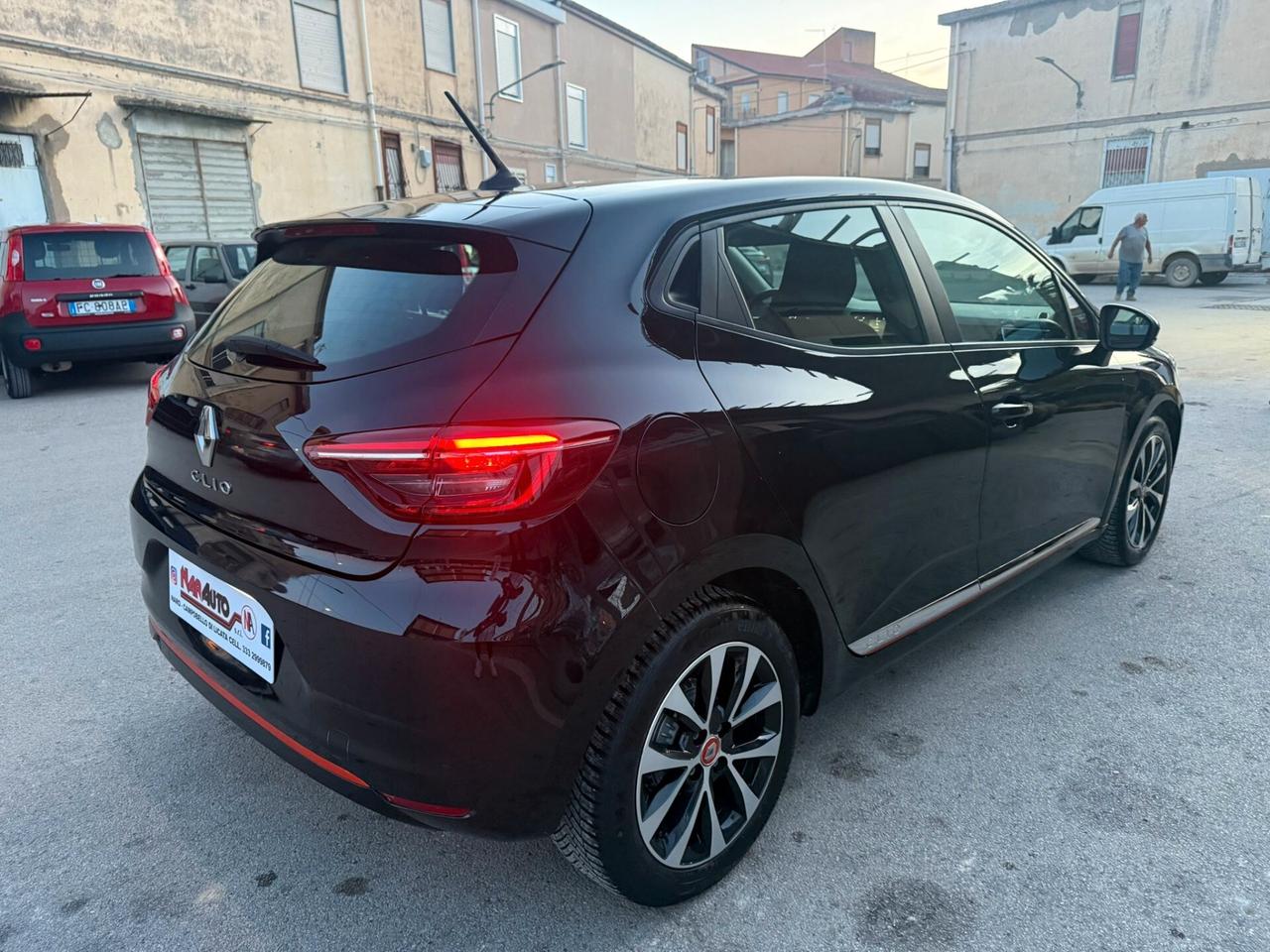 Renault Clio TCe 90 CV 5 porte Intens