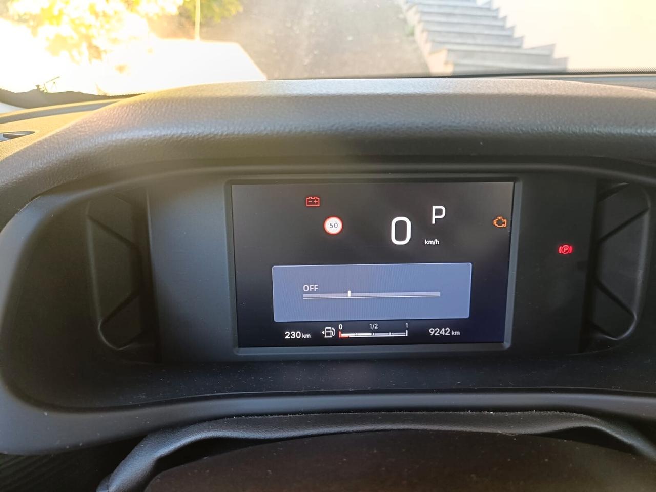 Jeep Avenger 1.2 Turbo 100 CV MHEV Altitude