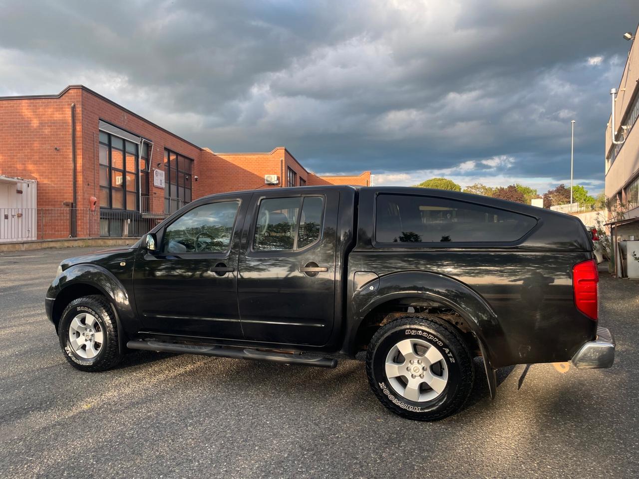 Nissan Navara 2.5 dCi 4 porte Double Cab LE HARD TOP