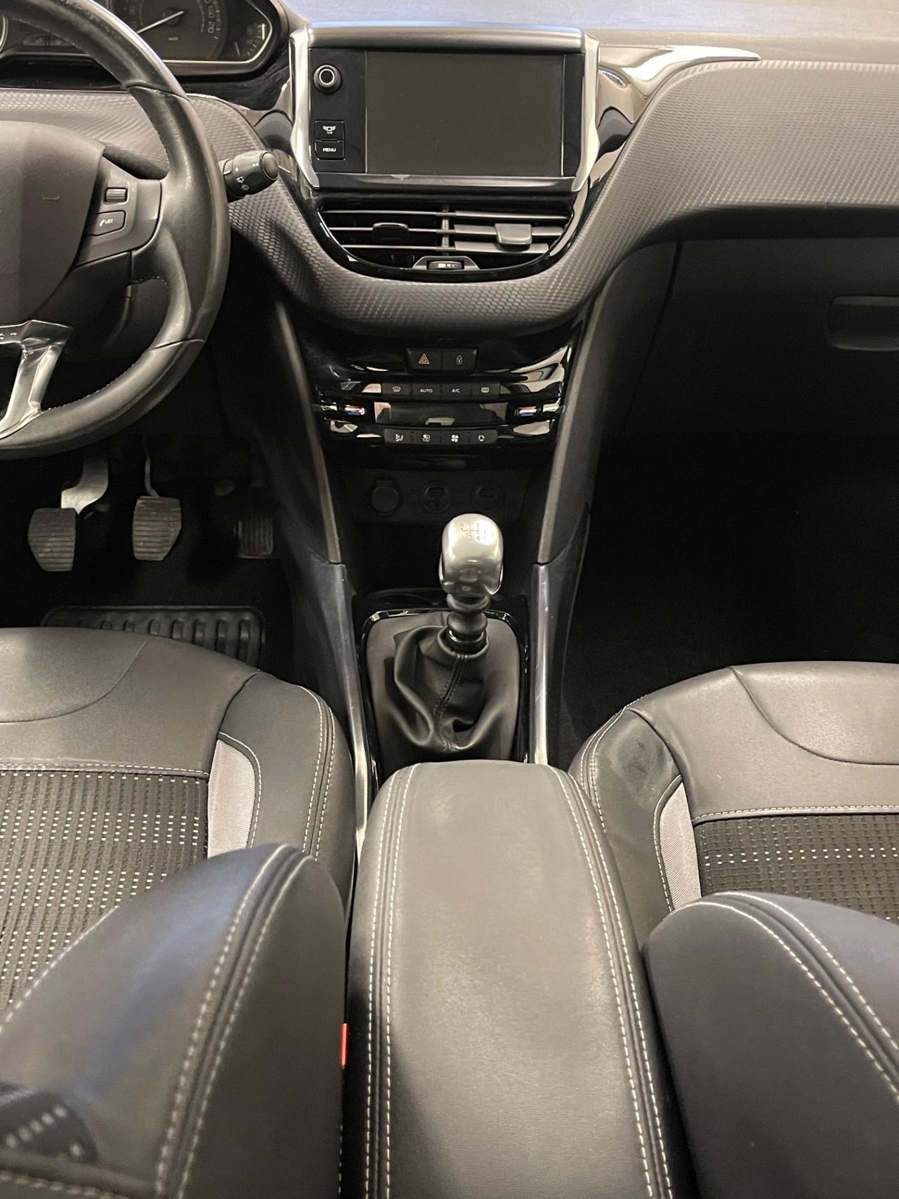 Peugeot 2008 1.6 e-HDi 115 CV Stop&Start Allure