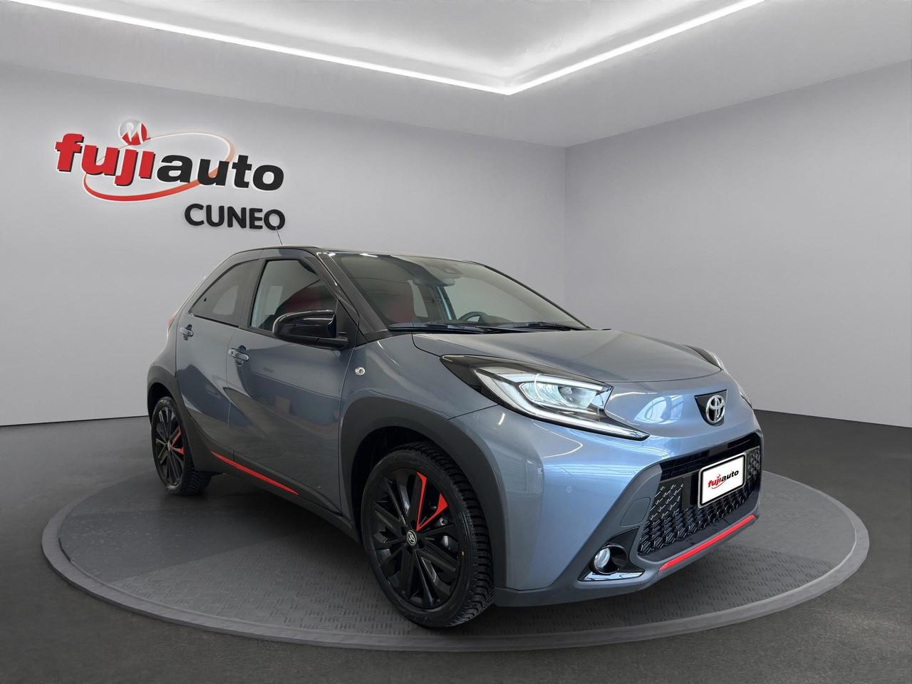 Toyota Aygo X 1.0 Undercover 72cv