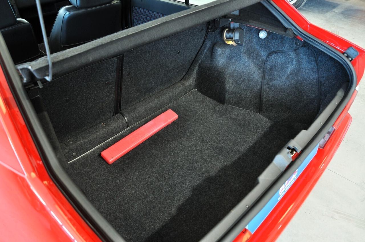 Alfa Romeo 33 1.7 Quadrifoglio Verde carburatori pari al nuovo!