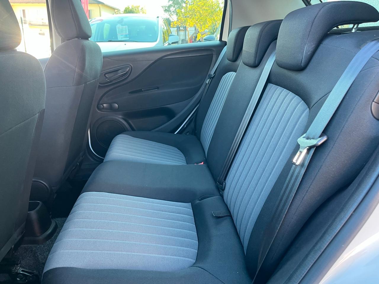 Fiat Punto 1.3 MJT II S&S 95 CV 5 porte Street