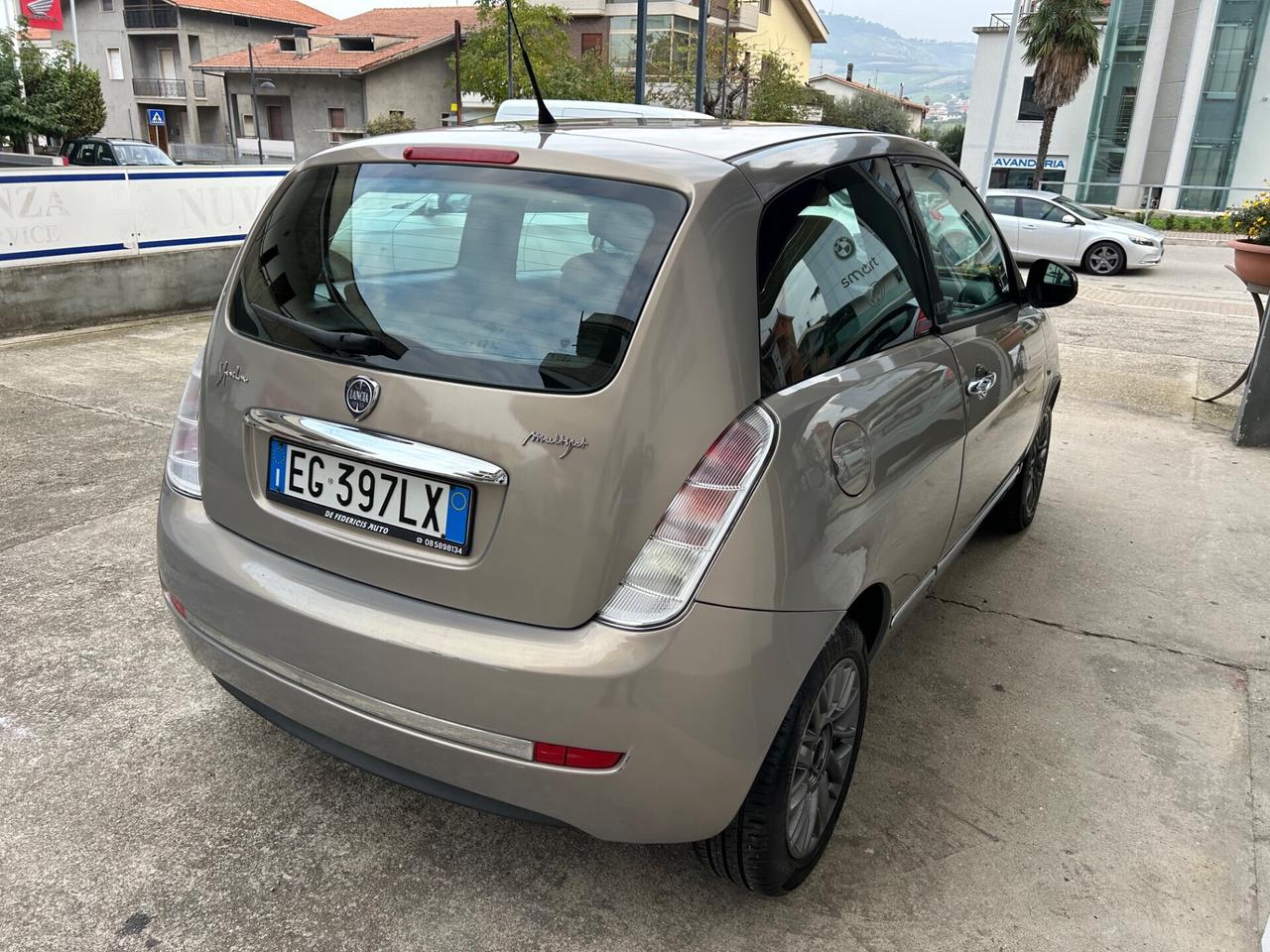 Lancia Ypsilon 1.3 MJ DIESEL NEOPATENTATI!!!!!!