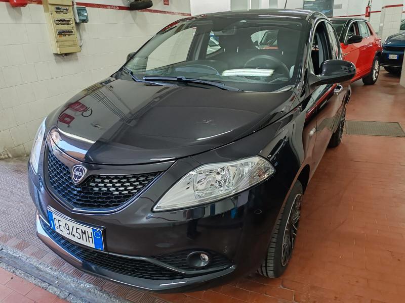 Lancia Ypsilon 5 Porte Ypsilon 1.0 HYBRID Gold 70cv