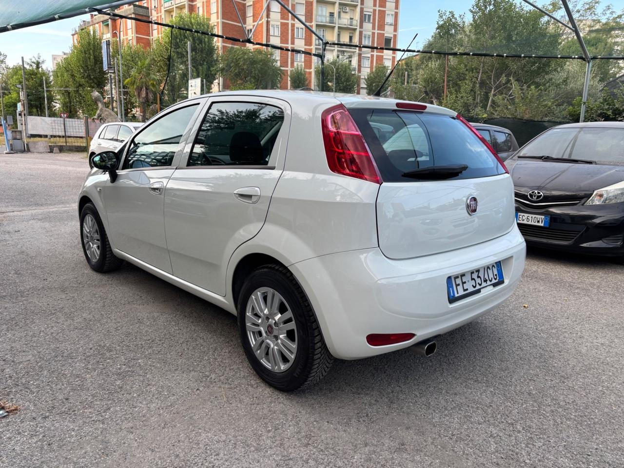 Fiat Punto 1.4 8V 5 porte GPL Lounge OK NEOPATENTATI