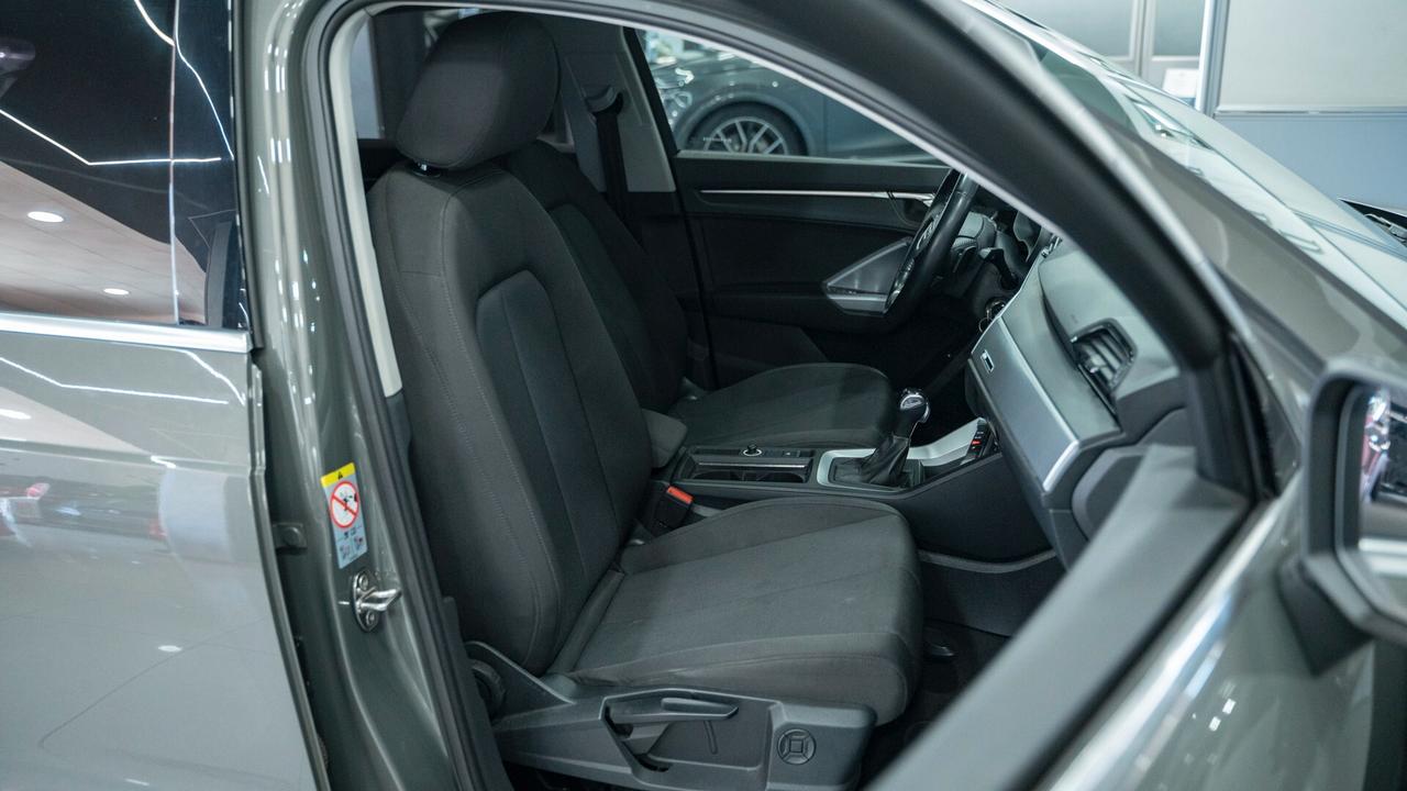 Audi Q3 35 2.0 TDI S TRONIC SPORT XENO NAVI FULL OPTIONAL