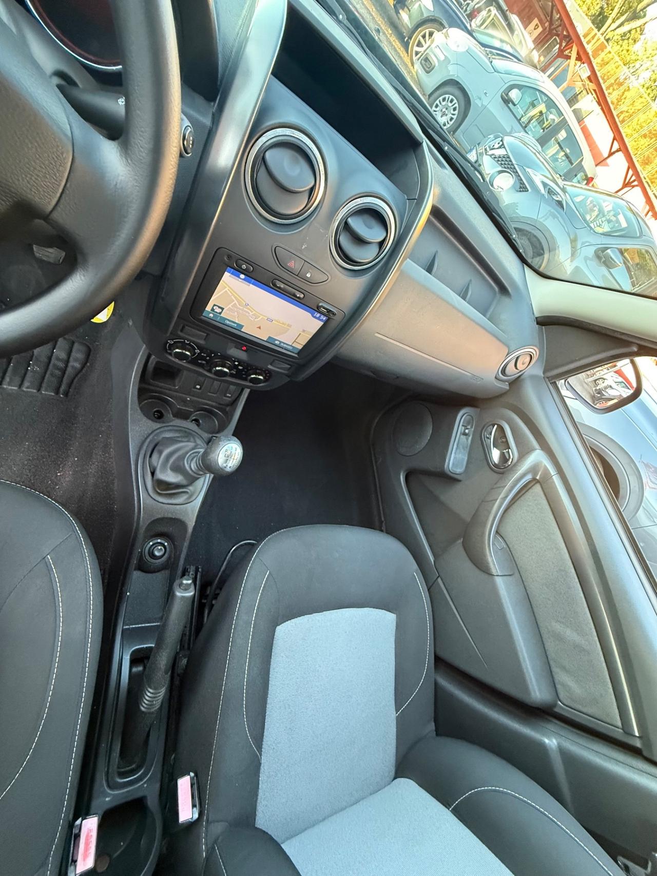 Duster 1.5 dCi 110CV 4x2 Lauréate/rate/garanzia/permute