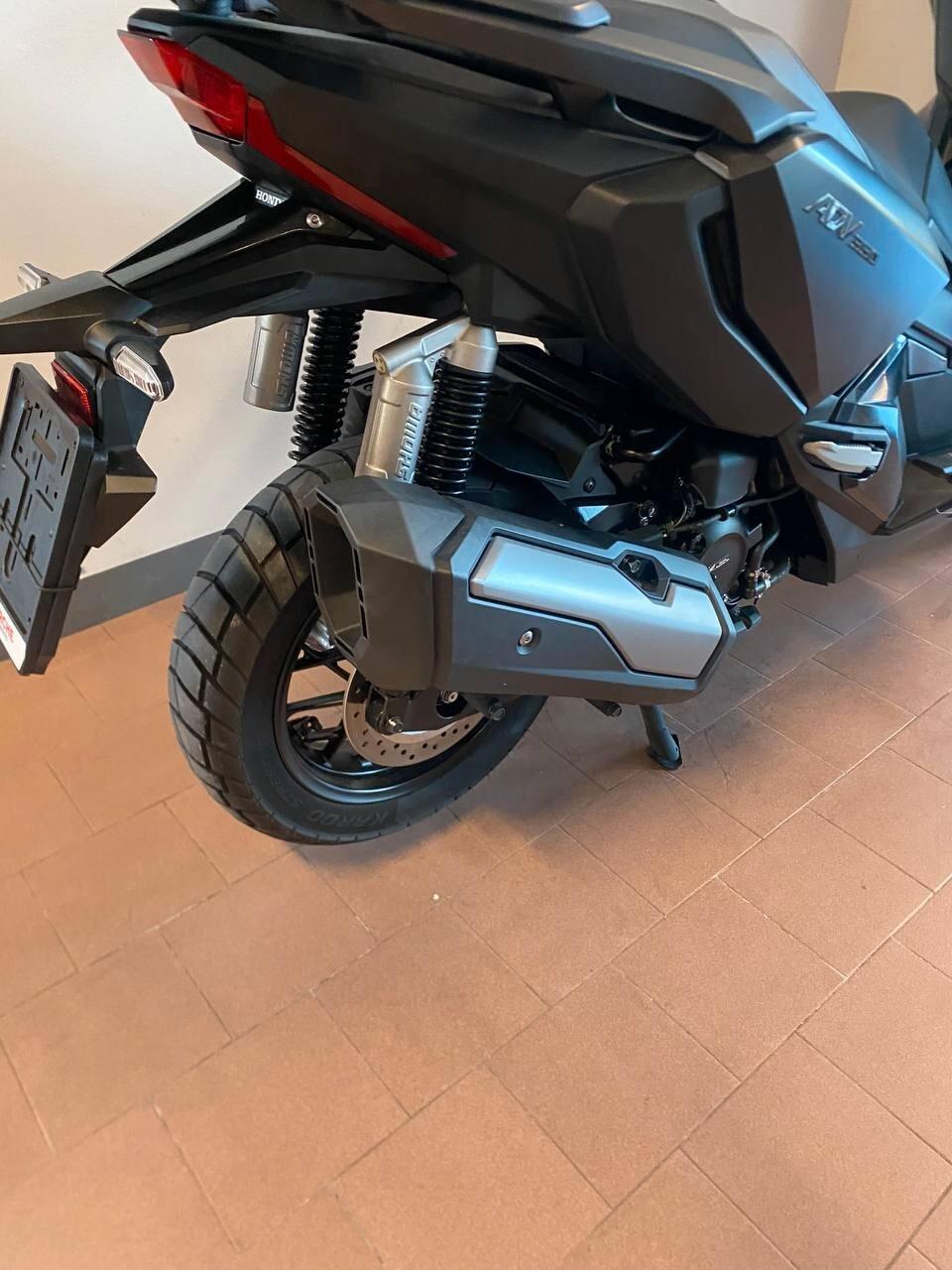 Honda ADV 350