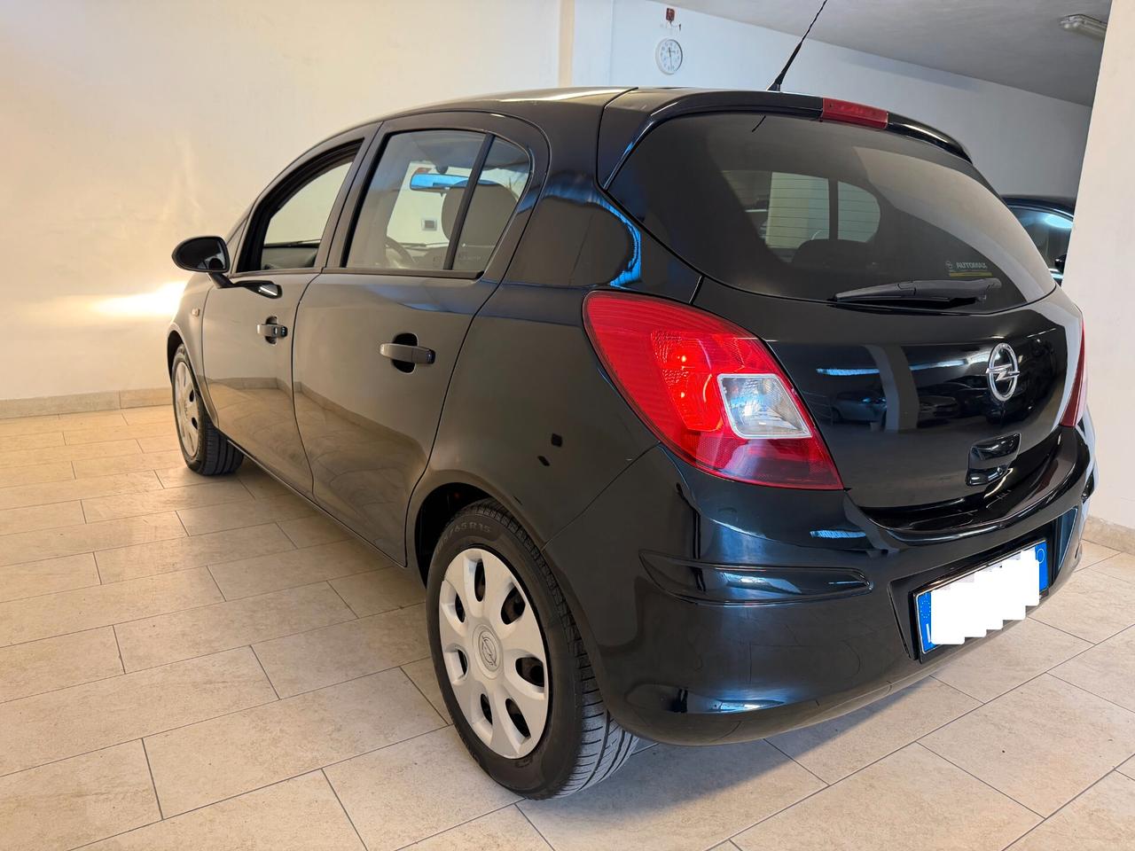 Opel Corsa 1.2 5p Cosmo FULL OP TAGLIANDATA NEOPATENTATI
