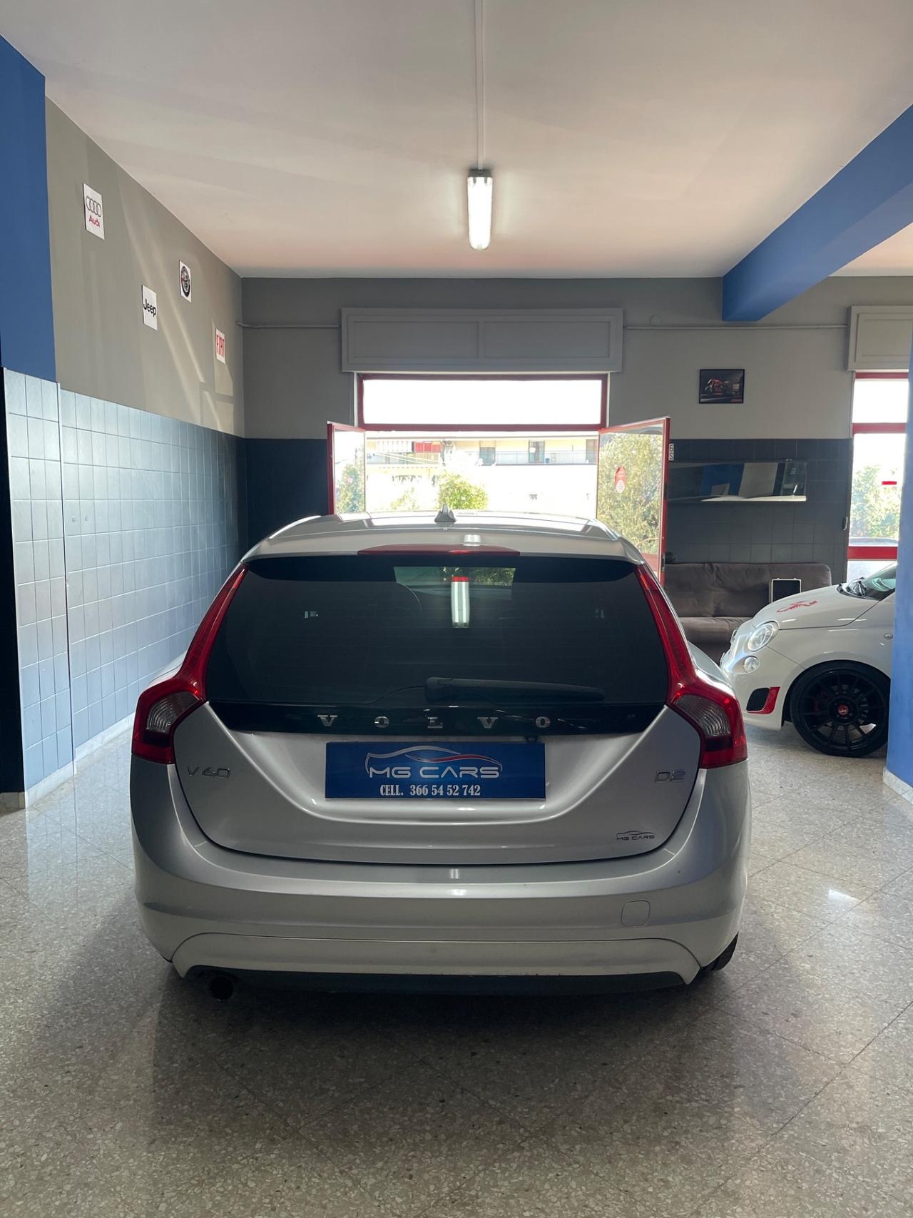 Volvo V60 D2 1.6 Kinetic