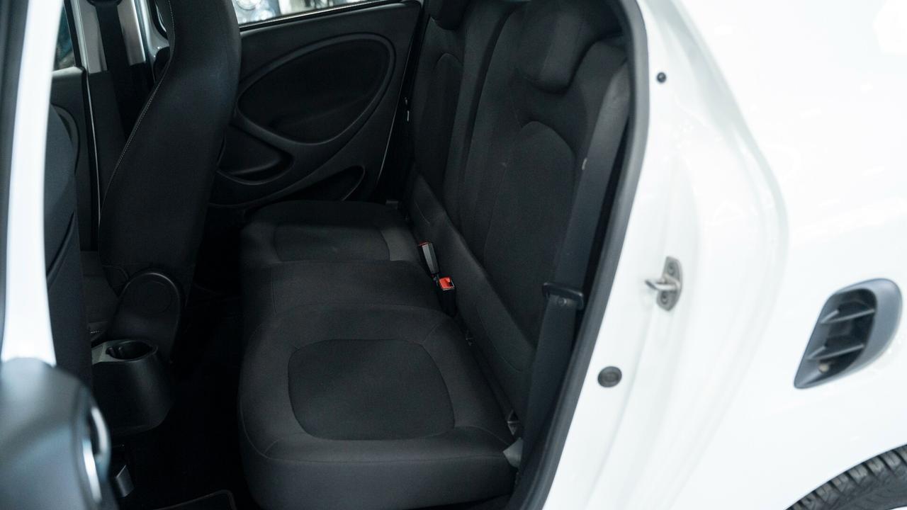 Smart ForFour 1.0 PASSION 71CV TWINAMIC AUTO NAVI LED FULL OPTIONAL
