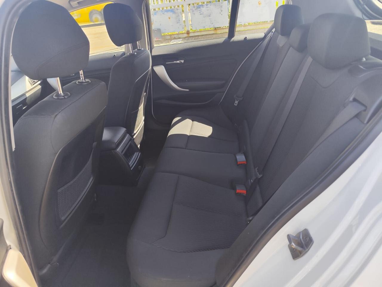 Bmw 116 116d 5p. Advantage