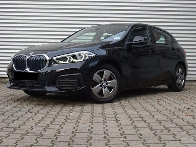 BMW 118 d 5p. Business Advantage CARPLAY