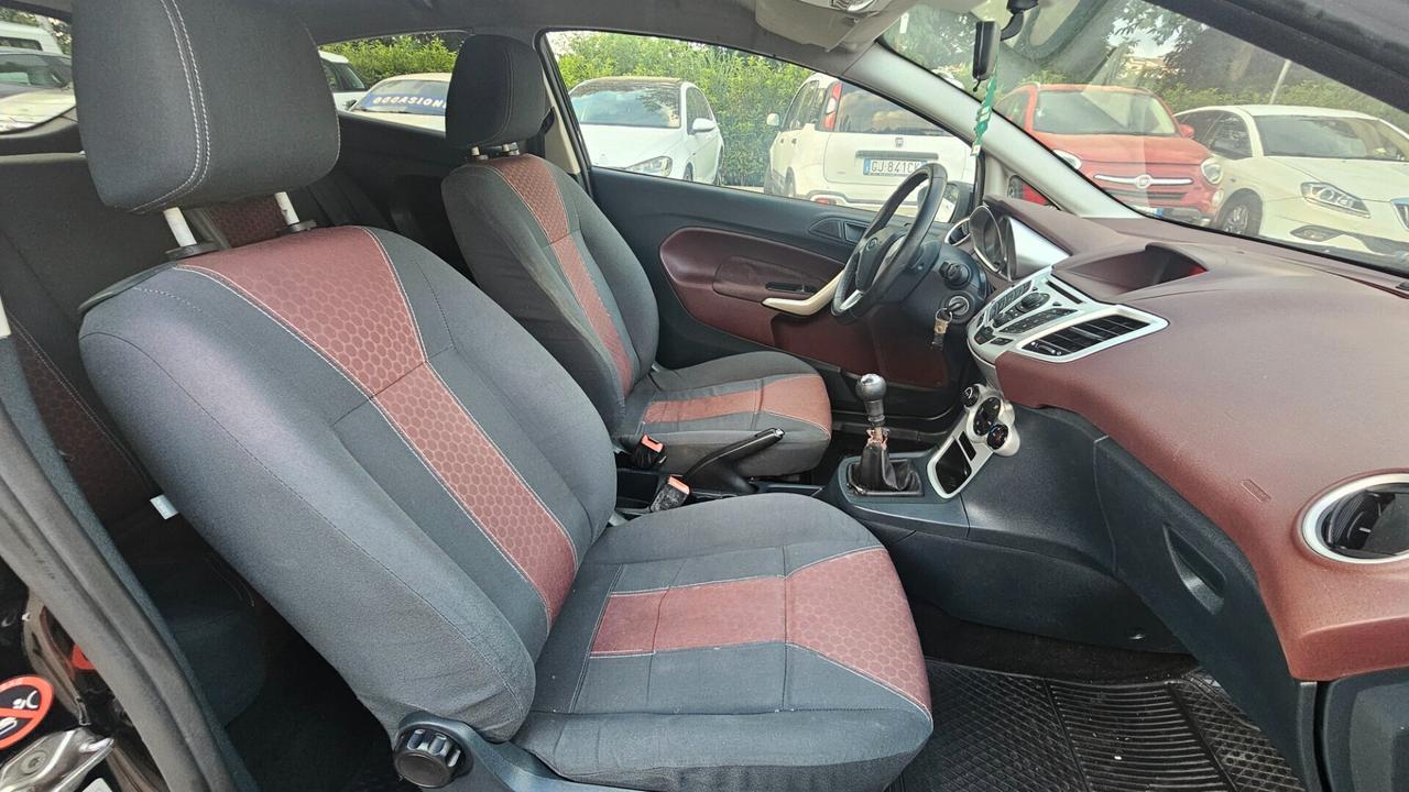 Ford Fiesta 1.4 TDCi 68CV 3 porte Titanium