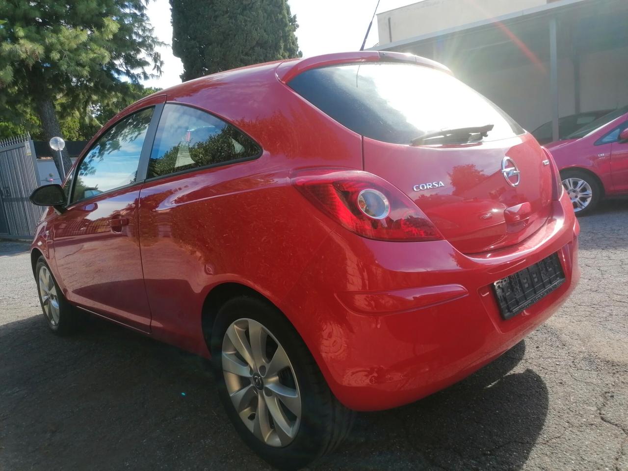 Opel Corsa 1.0 12V 5 porte Edition