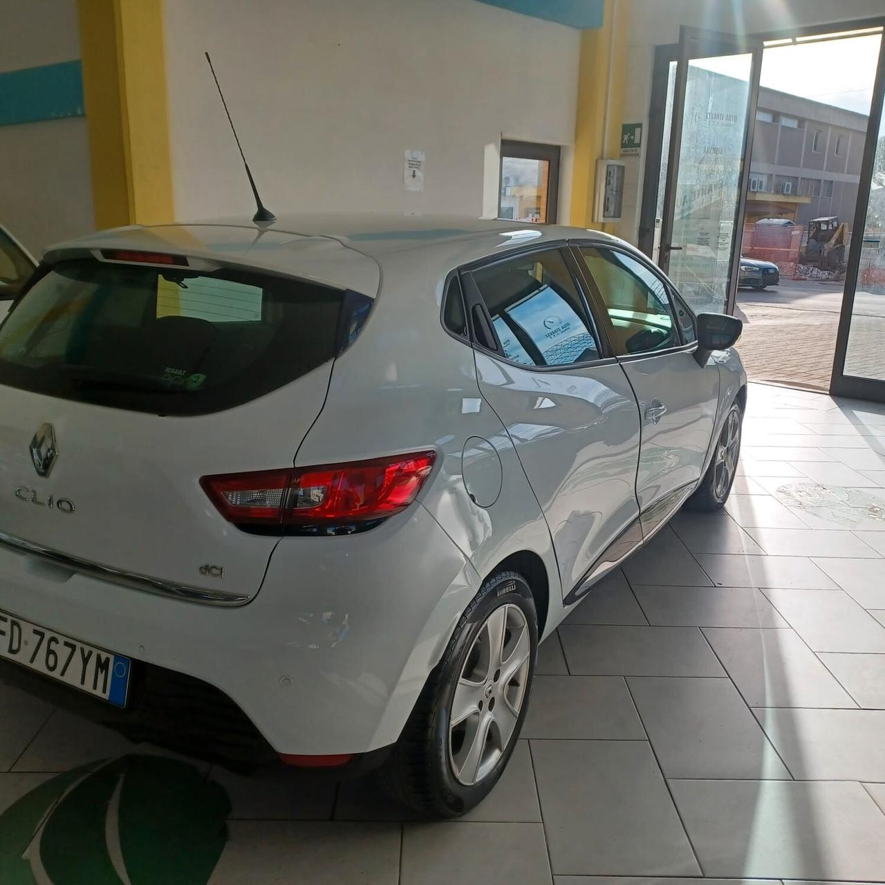 UNICO PROPRIETARIO CLIO 1.5 DCI NEOPATENTATI