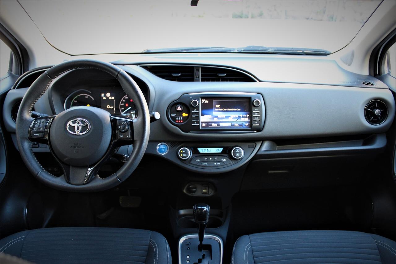 Toyota Yaris 1.5 Hybrid 5 porte Business