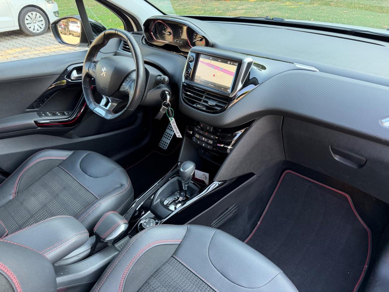 Peugeot 2008 PureTech Turbo 110 EAT6 S&S Black Matt