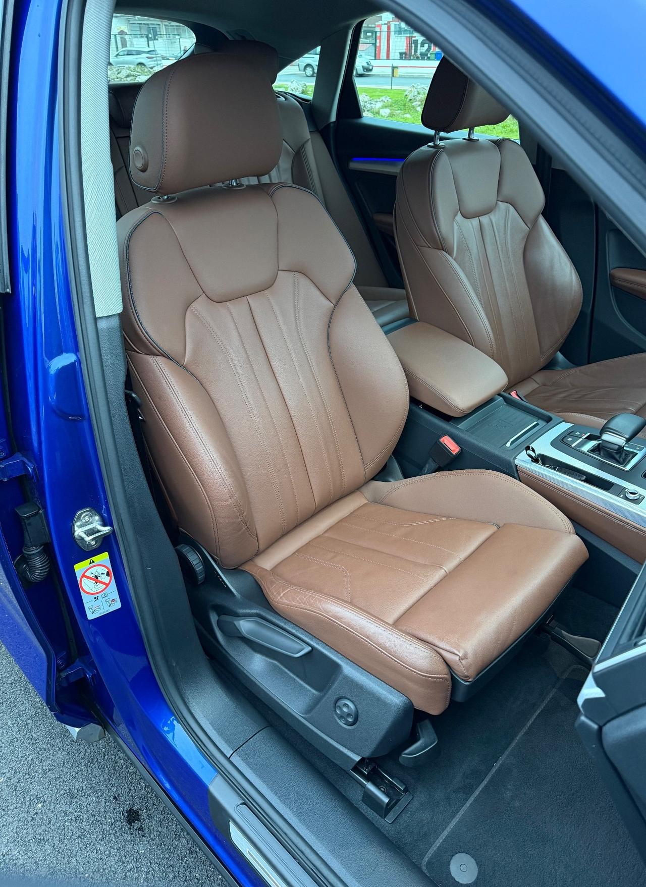 Audi Q5 Sportback 40 2.0 Tdi 204CV SLINE quattro