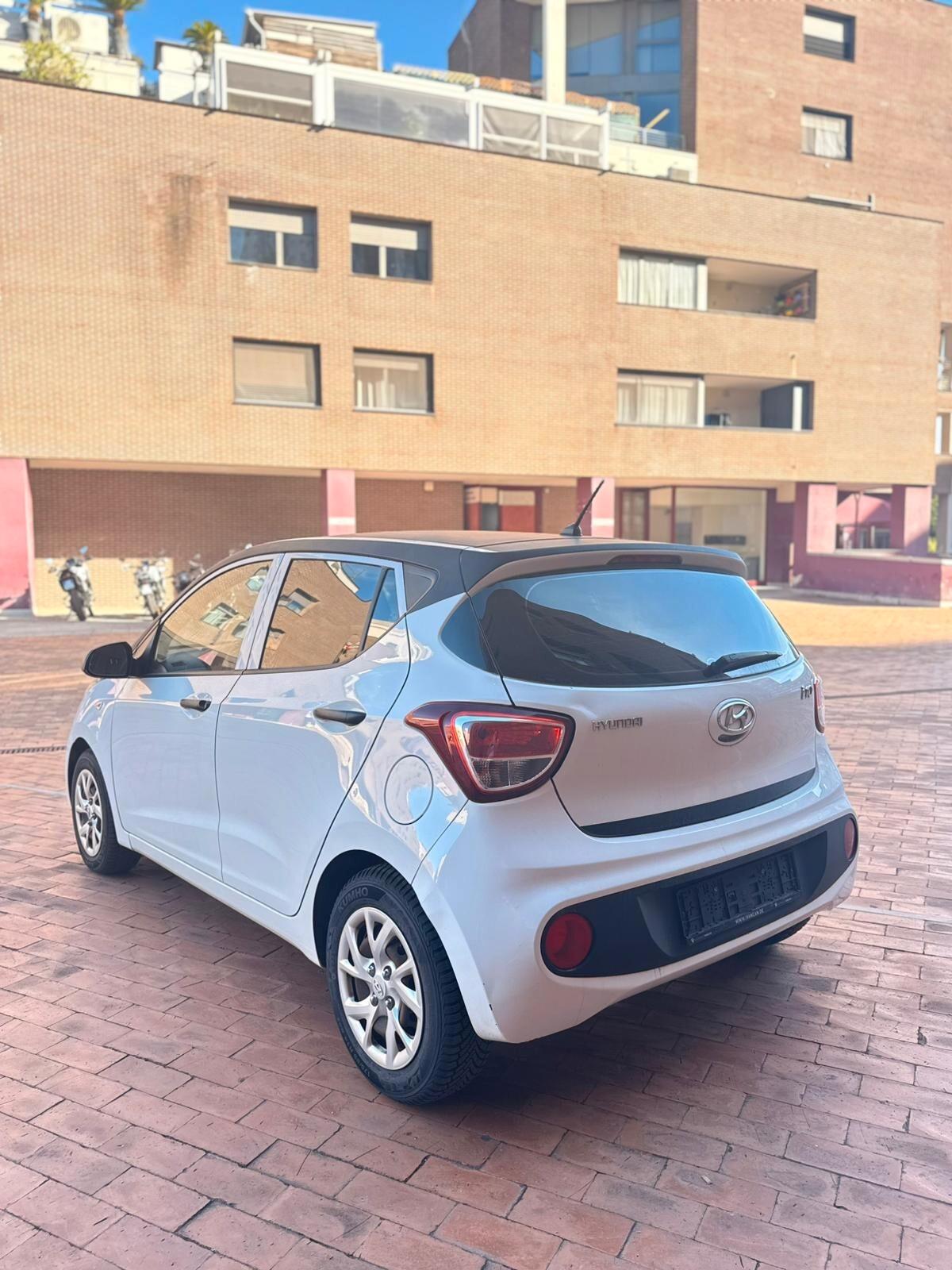 Hyundai i10 1.0 MPI Login A/T