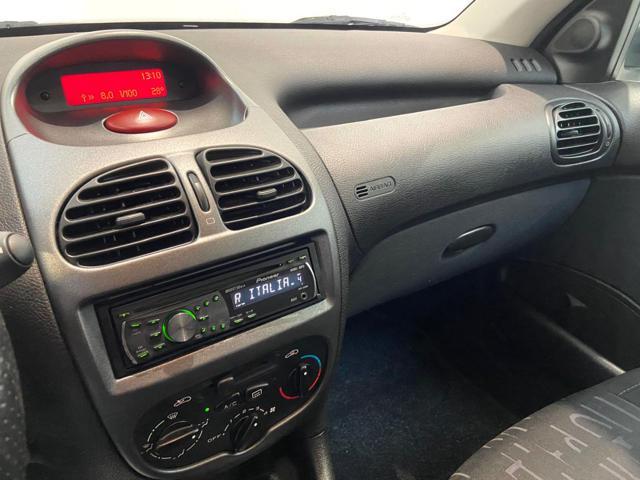 PEUGEOT 206 1.4 16V SW Quiksilver