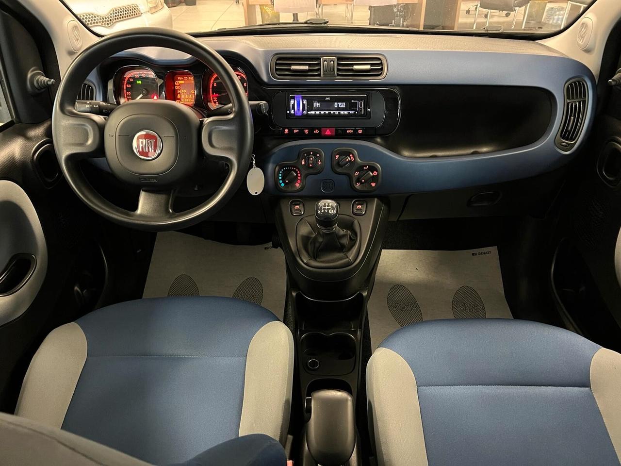 Fiat Panda 1.2 BENZINA NEOPATENTATI 2015