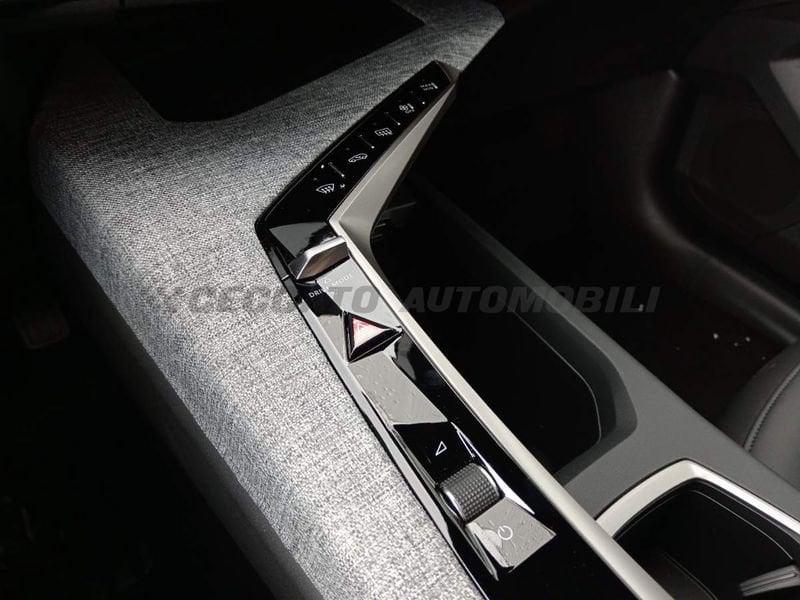 Peugeot 3008 3008 1.2 hybrid Allure 136cv e-dcs6
