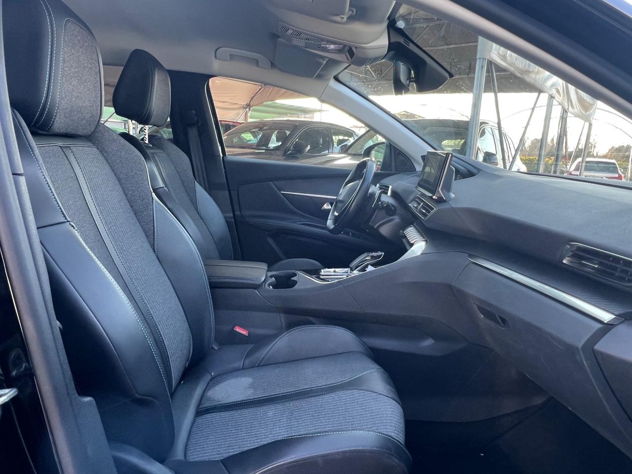 Peugeot 3008 Hybrid 225 e-EAT8 Allure FINANZIABILE