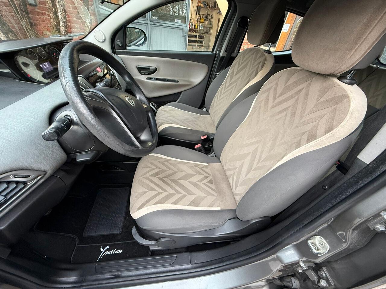 Lancia Ypsilon 1.2 BENZINA 5P UNICO-PROPR