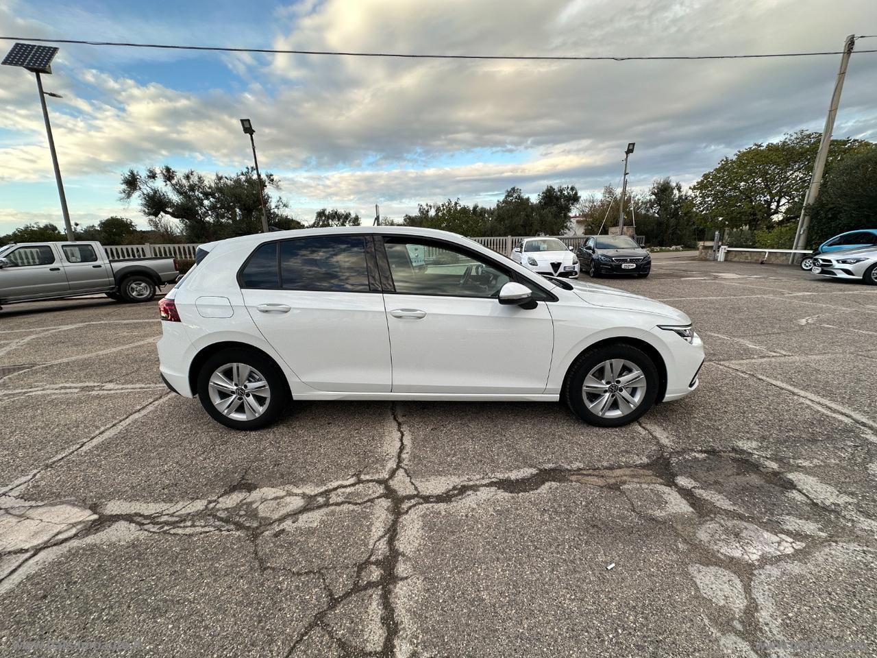 VOLKSWAGEN Golf 2.0 TDI 150 CV DSG SCR Style