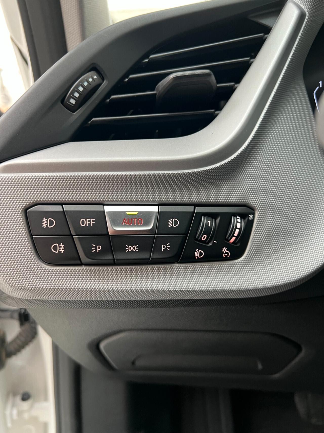 BMW SERIE 1 - 118D Business Advantage