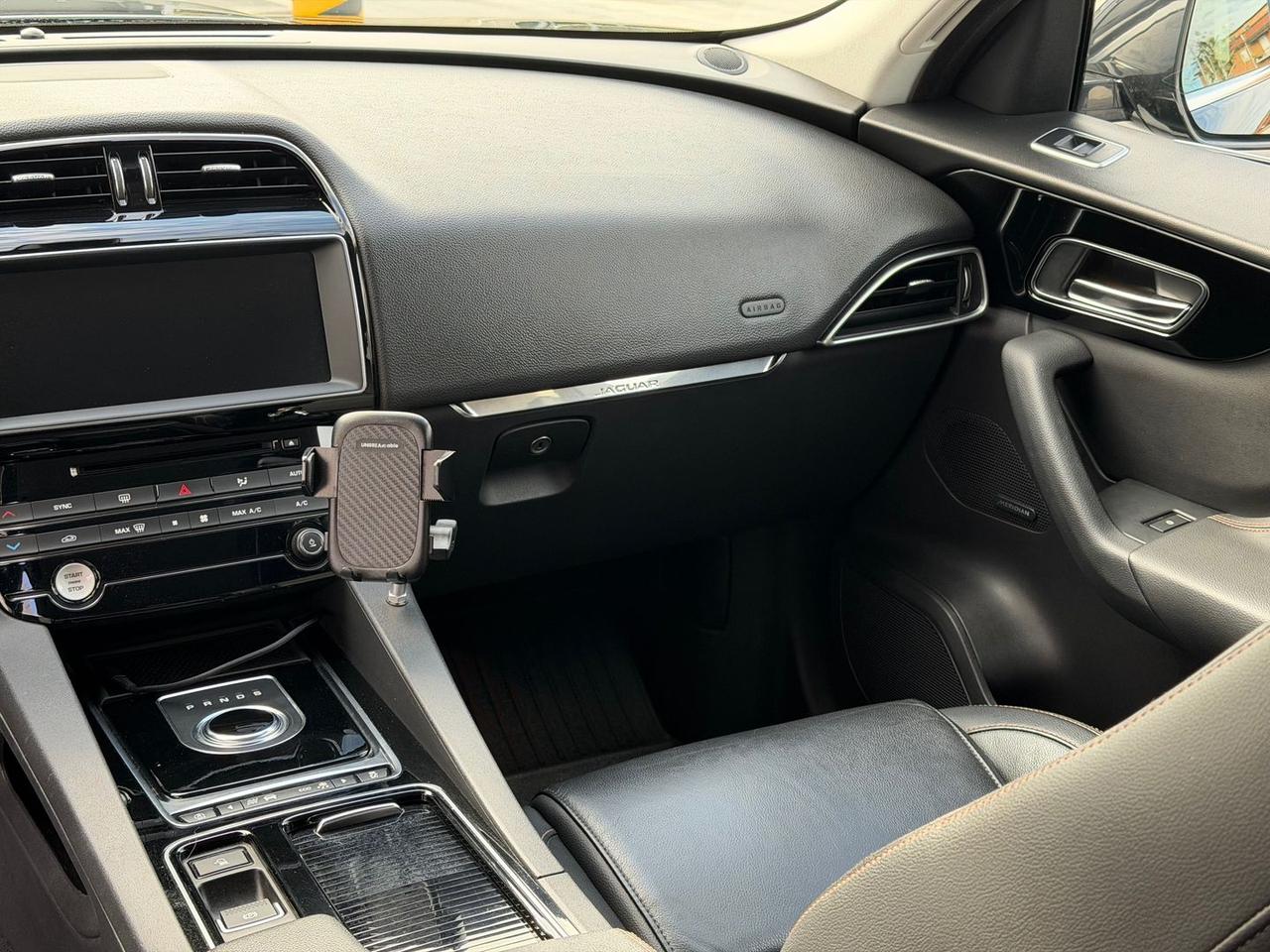 Jaguar F-Pace 2.0 20d Turbo Prestige #10220