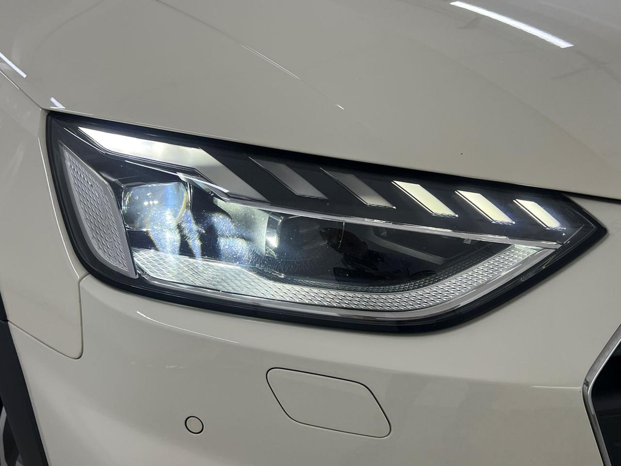 AUDI A4 V 2019 Allroad Quattro A4 Allroad 40 2.0 tdi mhev Identity Contrast quattro 204cv s-tronic