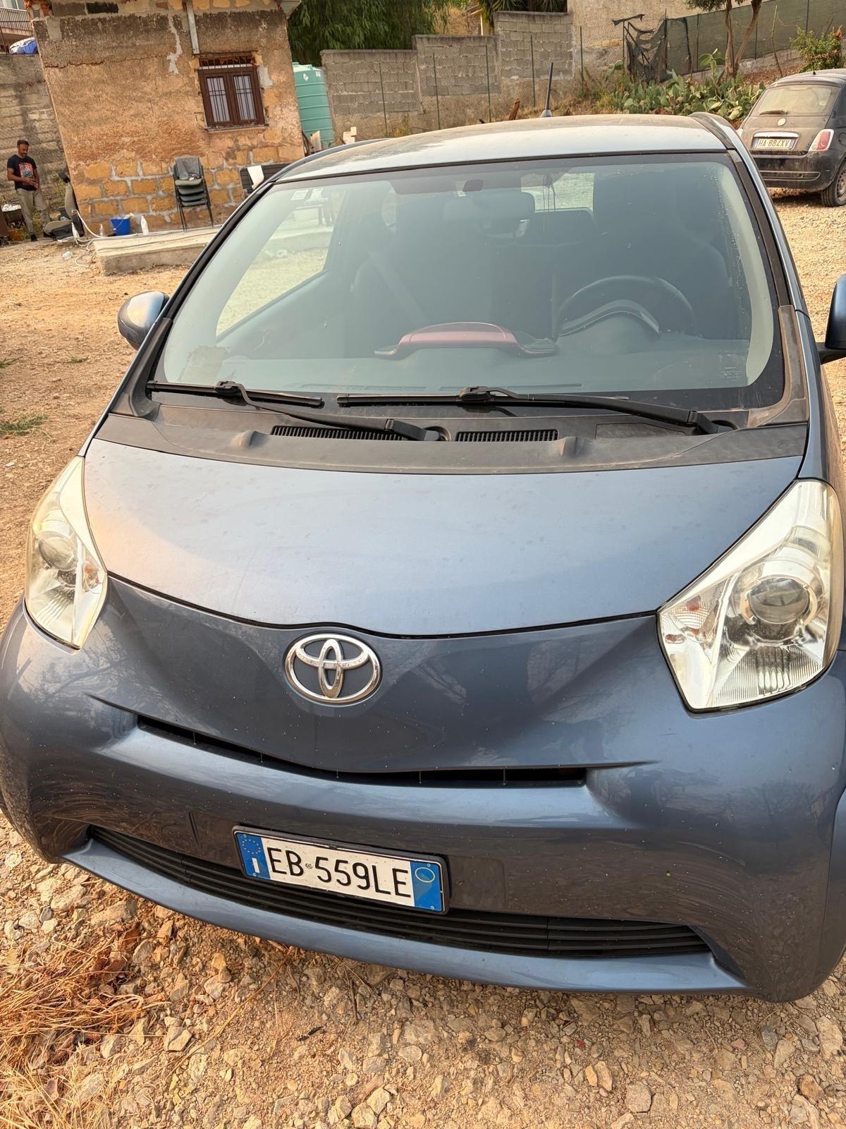 Toyota iQ 1.0 CVT Trend